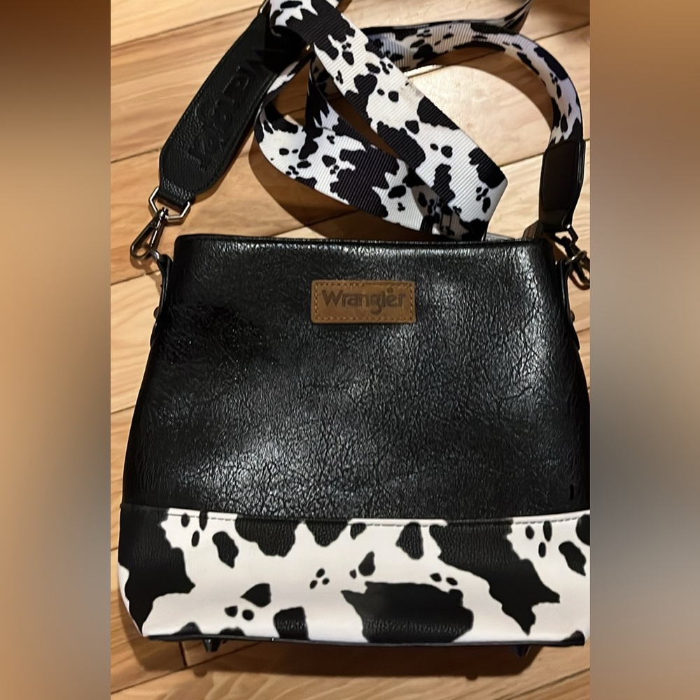 Wrangler crossbody